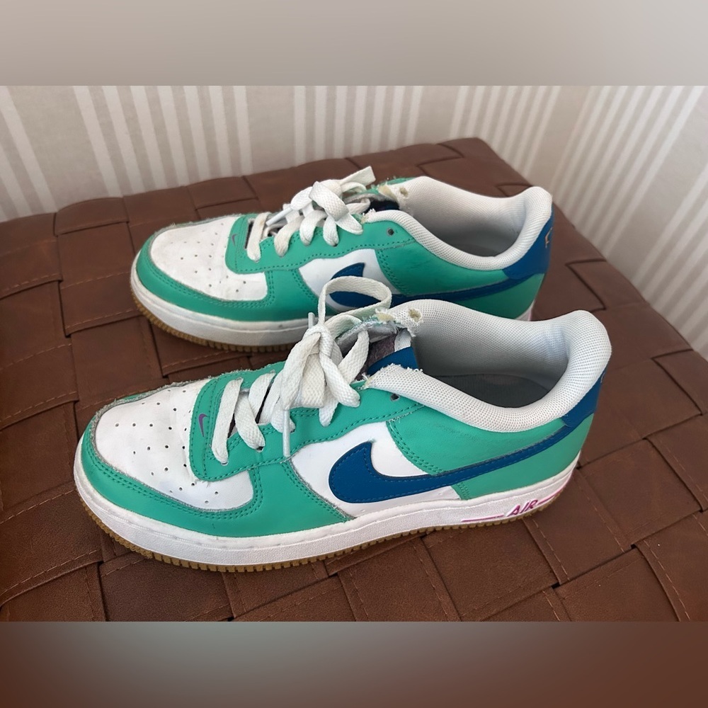 Nike Air Force 1 Low LV8 GS Play White Spring Green 5 Youth / Women's 7 - Picture 6 of 12